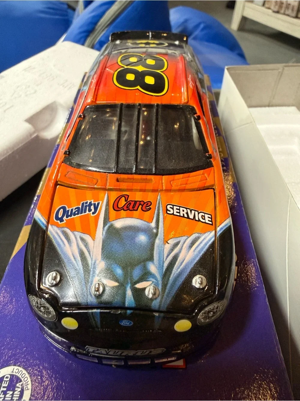 1:32 scale NASCAR set; Batman & Joker - Picture 3 of 9
